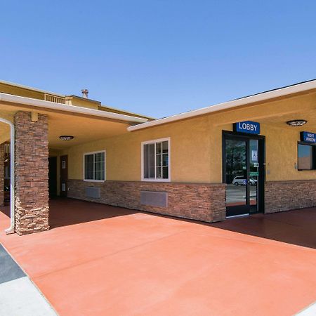 Rodeway Inn Adelanto Us 395 Exterior foto